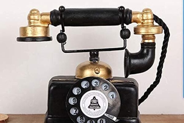 Large Creative Retro Decorative Phone Model, Vintage Rotary Telephone Wall Decor Statue, Artist Figurine for Cafe Bar Window Desk (7.48×6.3×3.94)