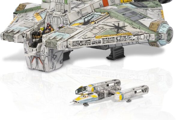 Star Wars™ Micro Galaxy Squadron Ghost (Secret Mission) – 15-Inch Vehicle with Three Additional Vehicles Plus Ten Micro Figures Accessories